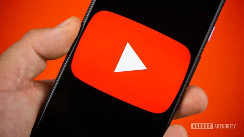 YouTube заблокировал два популярных канала с фейковыми трейлерами
