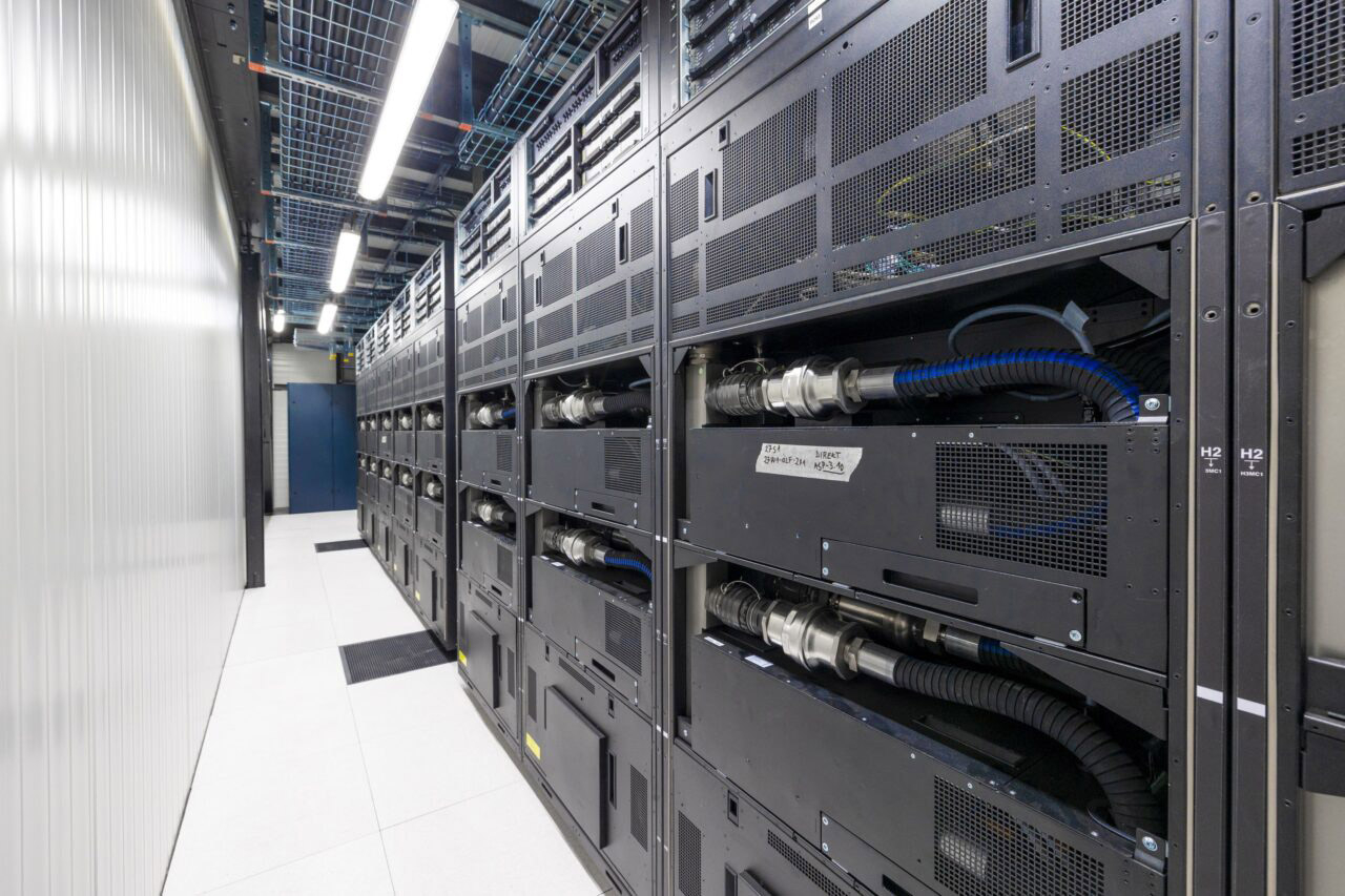 Запуск крупнейшего в мире ИИ-кластера в Китае